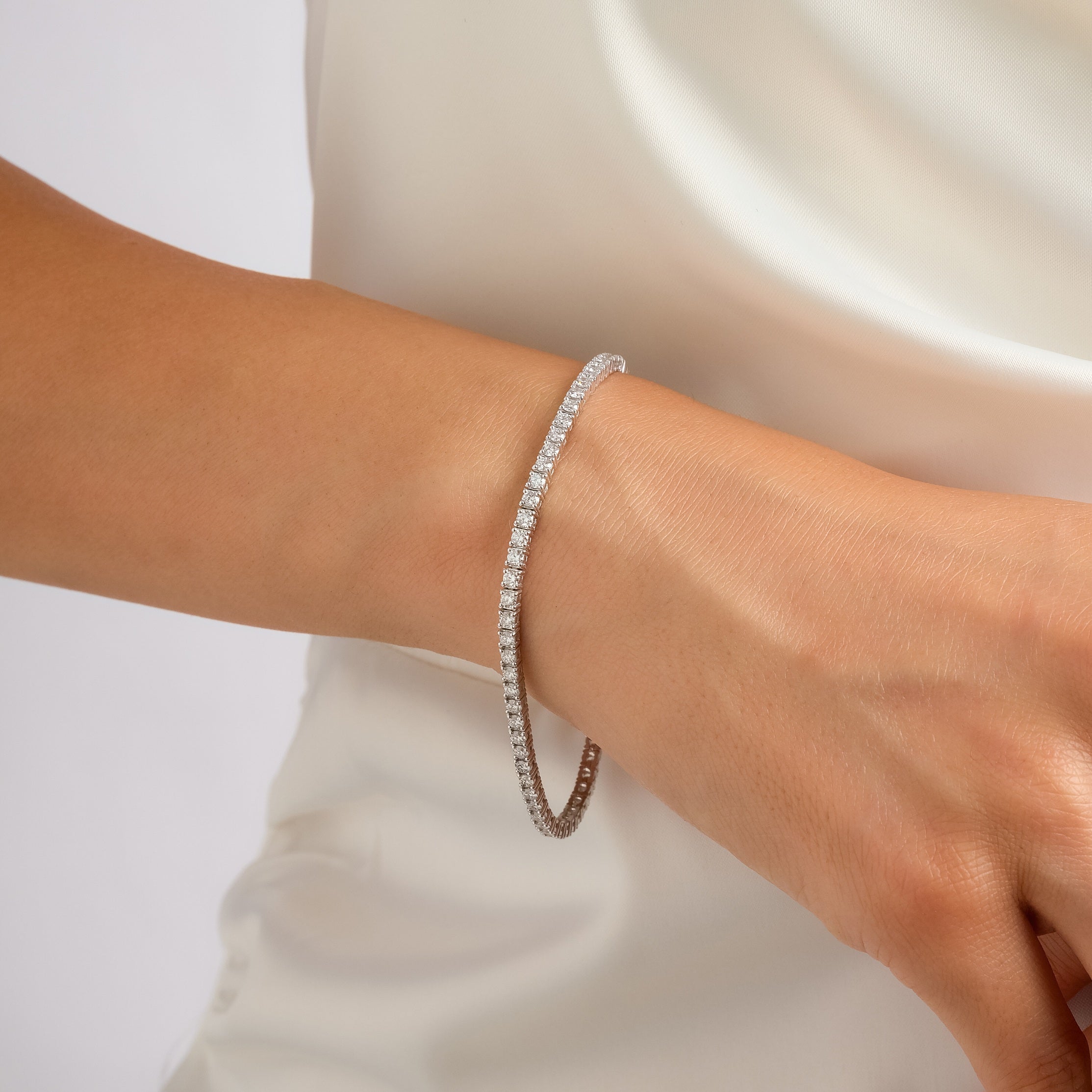 PIRLANTA BİLEKLİKLER 3.33 Karat Lab Grown Pırlanta Su Yolu Bileklik - JDBL00005