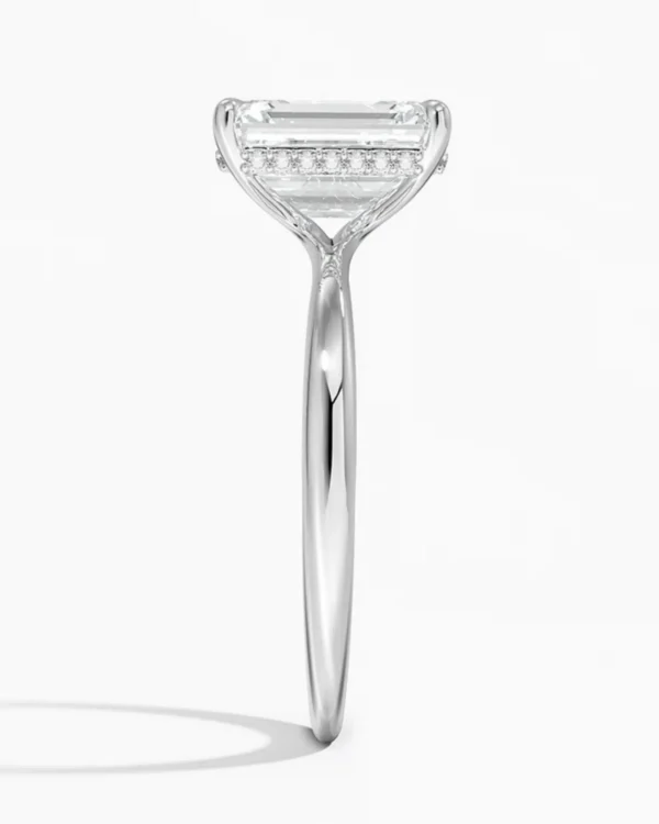 Joss Halo – 2,05 Karat Emerald Tektaş Yüzük