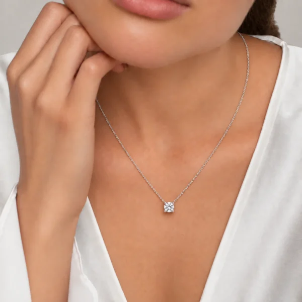 Parlak 14 ayar beyaz altın kolye Joss Diamonds 1 karat IGI sertifikalı 14 ayar beyaz altın tektaş pırlanta kolye